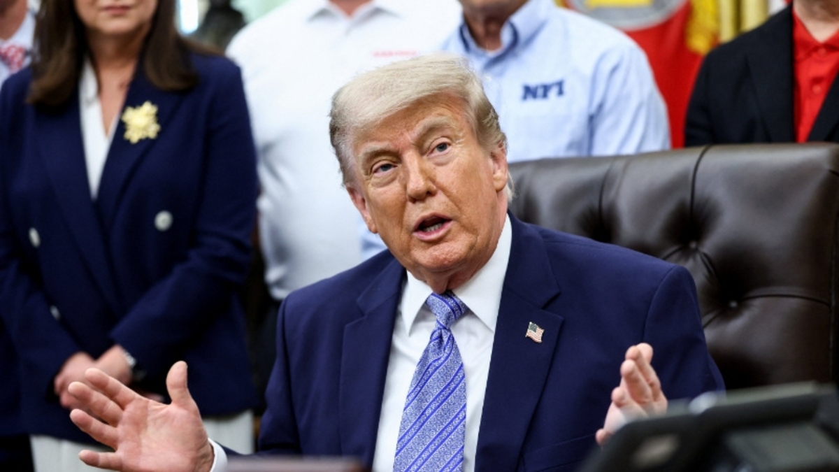 Donald Trump afirmó que el atacante abatido cerca de la Casa Blanca tenía “antecedentes violentos”  y estaba “obsesionado”