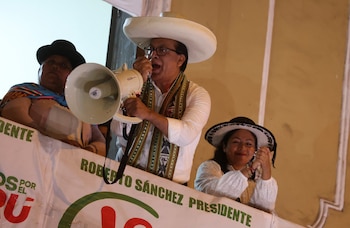 Roberto Sánchez sustenta “fraude” con incendio de camión con actas y renuncia de secretario de ONPE: “Han entrado en su computadora”