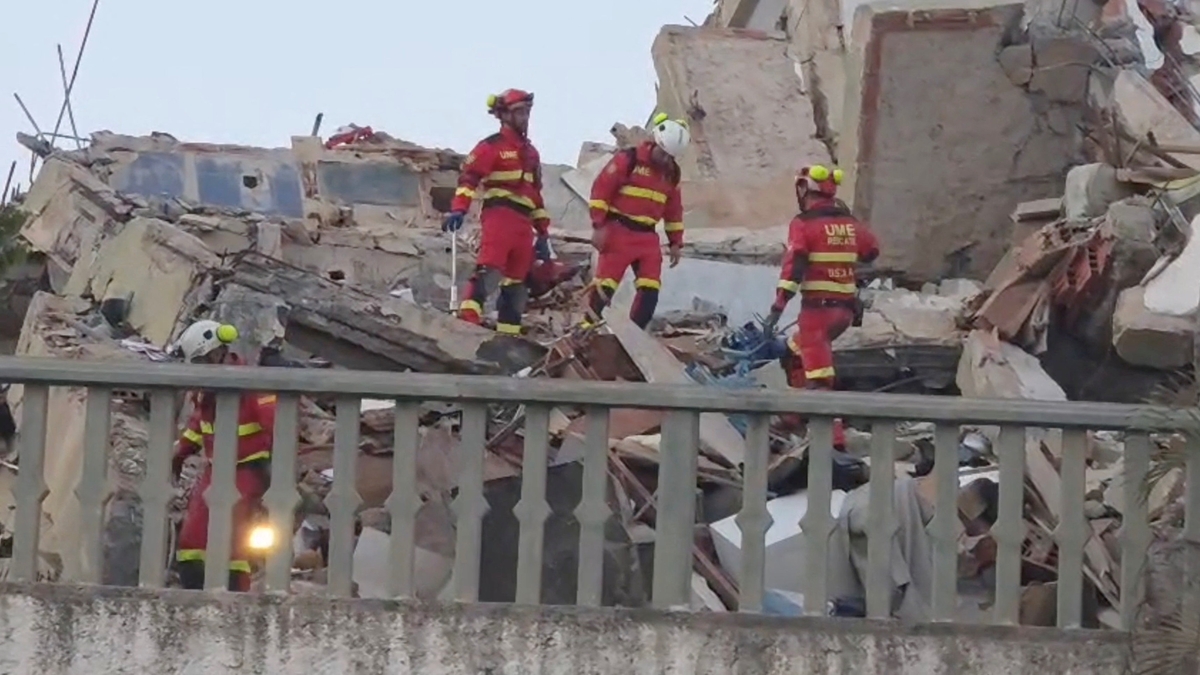 La Unidad Militar de Emergencias de España rescata con vida a una persona tras 72 horas bajo los escombros del terremoto en Venezuela
