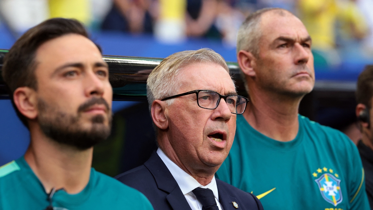 El gesto de Carlo Ancelotti durante el himno de Brasil que emocionó a los fanáticos: “Con honor, soy parte de este país”