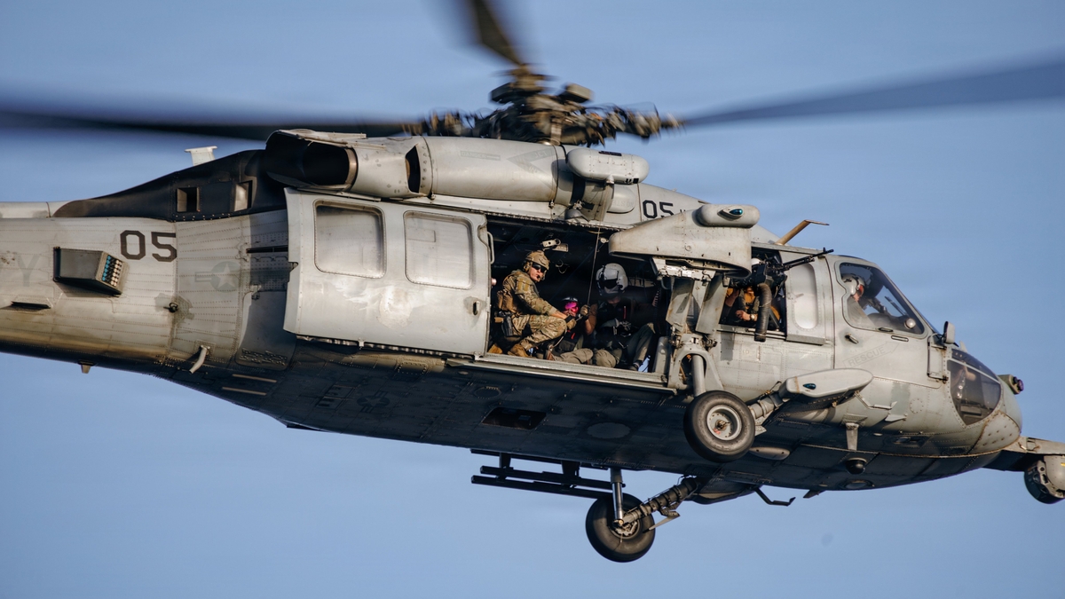 Estados Unidos desplegó buques, aviones y helicópteros para apoyar las operaciones de rescate en Venezuela