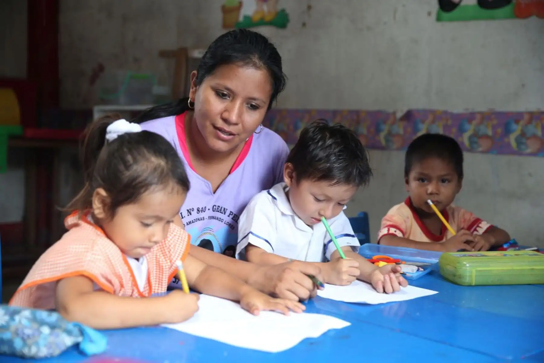 Ley autoriza bono de S/ 487 para docentes y auxiliares: ¿quiénes lo recibirán?