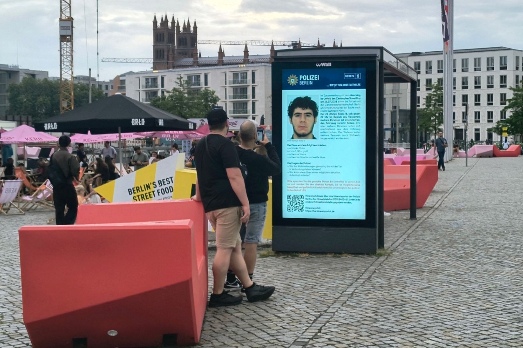 Policía alemana mata a sospechoso de ataque durante desfile del Orgullo en Berlín