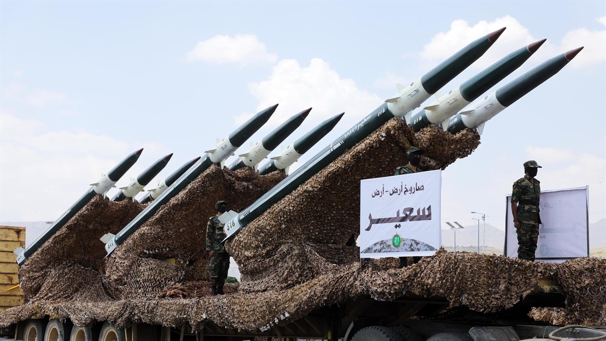 Escala la tensión en el Golfo: los hutíes y milicias proiraníes de Irak atacaron objetivos petroleros sauditas