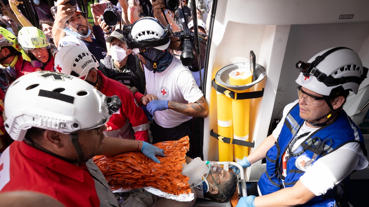 El parte médico de Hernán Gil, el sobreviviente del doble terremoto que fue rescatado tras ocho días en Venezuela