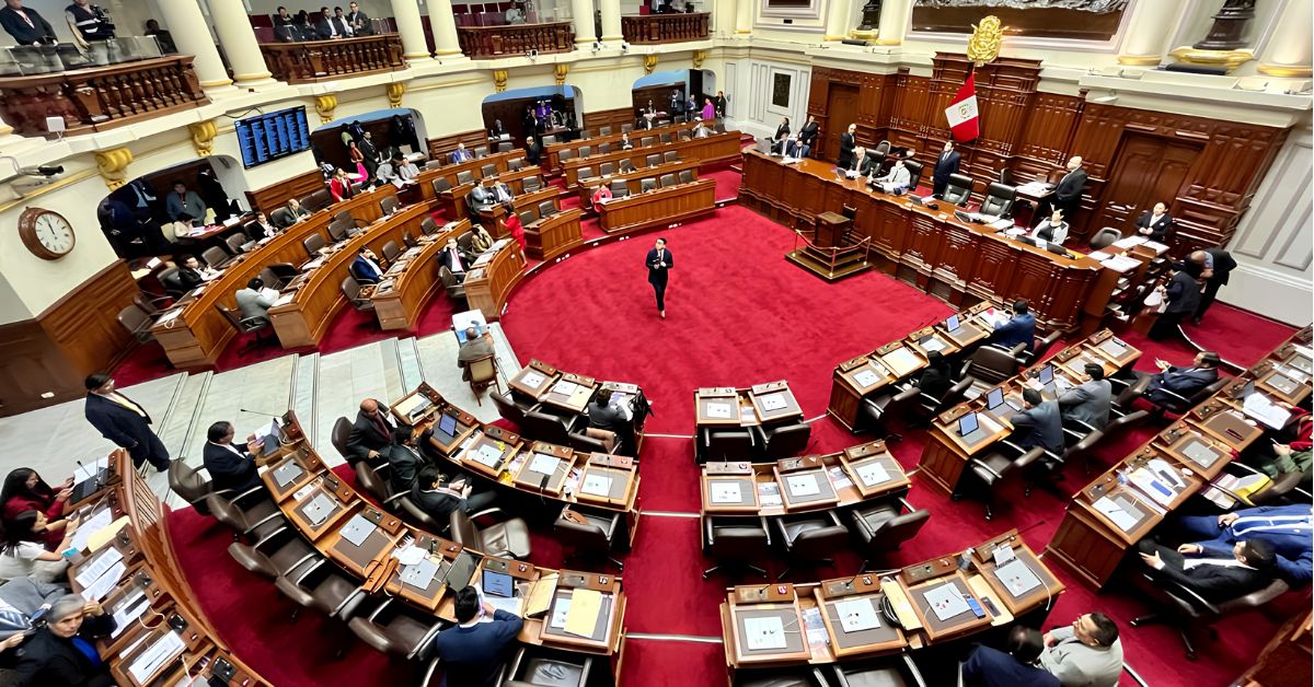 Congreso: Comisión Permanente aprueba en segunda votación incorporar los delitos de lesa humanidad en el Código Penal