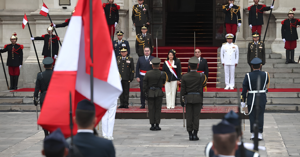 Presidenta Keiko Fujimori es reconocida como jefa suprema por las Fuerzas Armadas y Policía Nacional