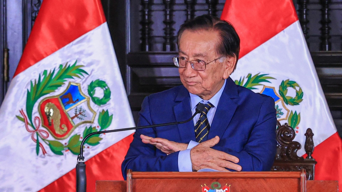 Presidente Balcázar responde por sus viajes al interior del país: “Ha sido transparente y para ejecutar obras de importancia”