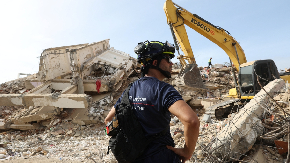 Venezuela anunció medidas económicas tras los terremotos mientras aumentan las quejas por la falta de ayuda en La Guaira