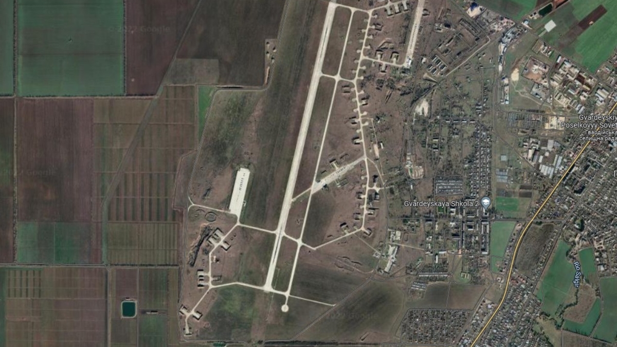 Ucrania atacó una base aérea rusa clave en Crimea en medio de contactos diplomáticos con Trump