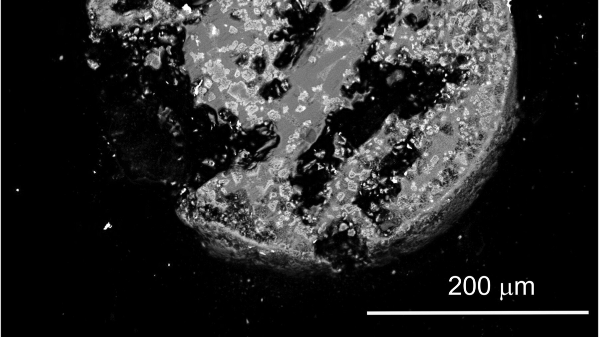 Descubren un material nunca antes visto en la Tierra generado por la explosión nuclear de Hiroshima