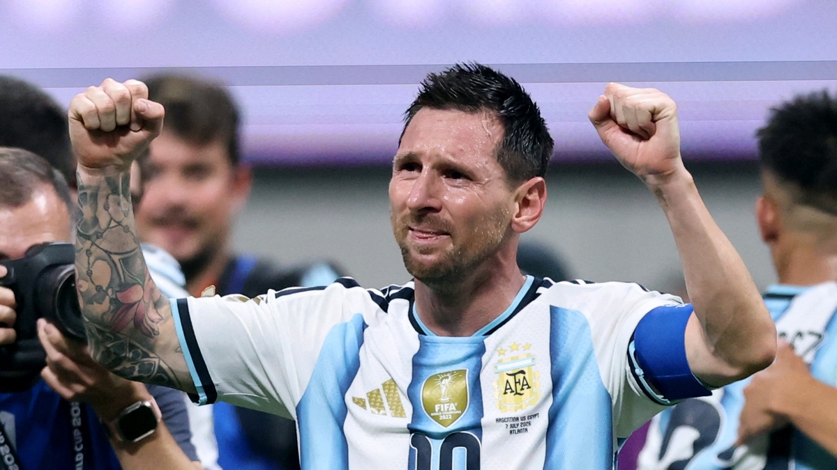 Dos figuras de Argentina revelaron el detrás de escena del llanto de Messi tras el épico triunfo ante Egipto: “No podía terminar hoy”