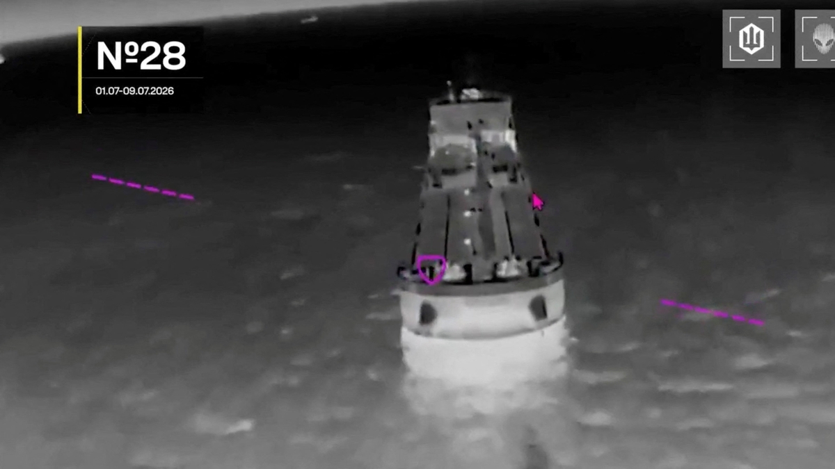 Drones ucranianos atacaron petroleros rusos en el mar de Azov para interrumpir el suministro de combustible y aislar a Crimea
