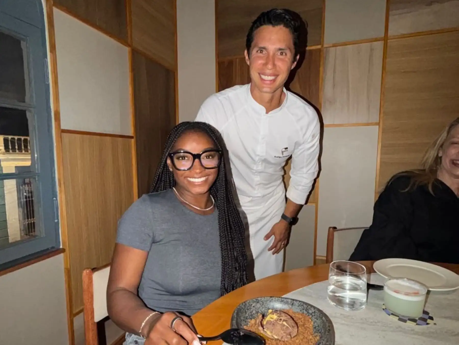 Simone Biles descubrió la gastronomía peruana de la mano del chef Rodrigo Fernandini
