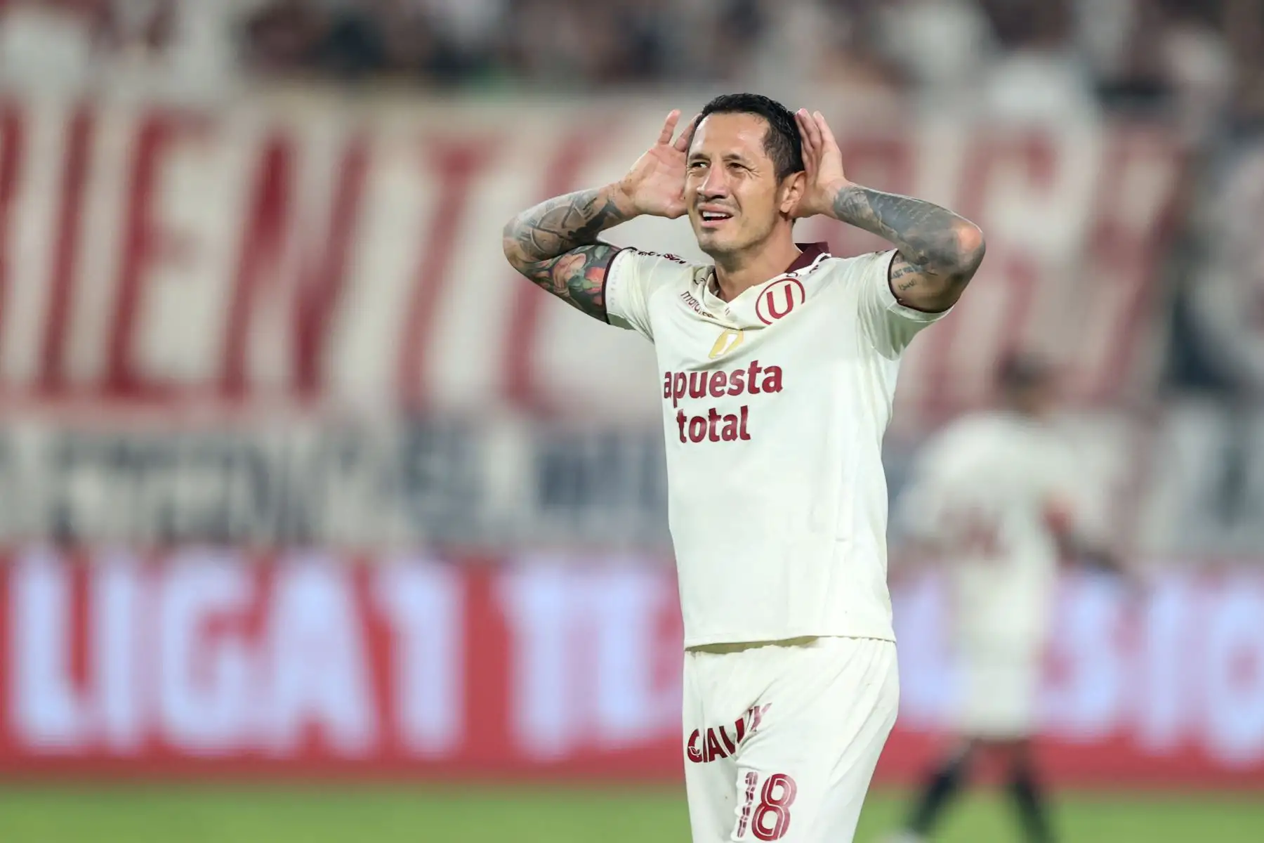 Con doblete de Lapadula, Universitario goleó 3-0 a Los Chankas y es colíder del torneo
