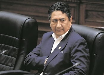 Vladimir Cerrón se burla de Óscar Arriola y revela que estuvo a 200 metros de la Policía: “Ni idea tenían”