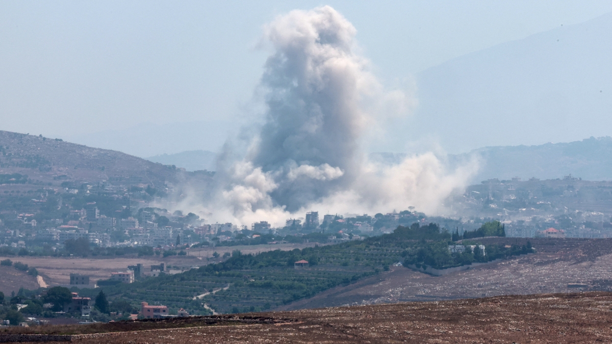 Israel abatió a un comandante de Hezbollah y el grupo terrorista amenazó con responder a los ataques