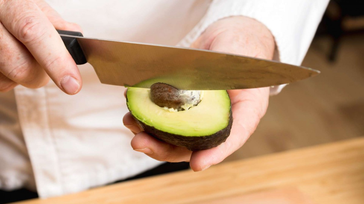 Aumentan las urgencias por la «mano de palta» en Alemania