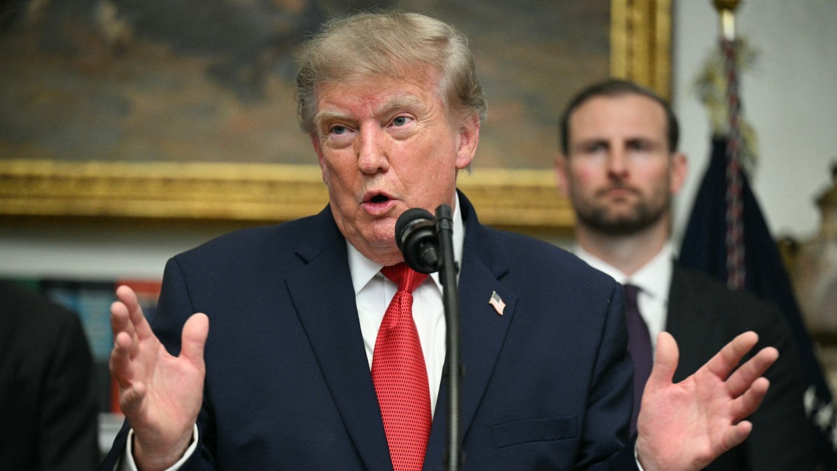 Trump amenaza con represalias económicas a «cualquier país» que ayude a Irán