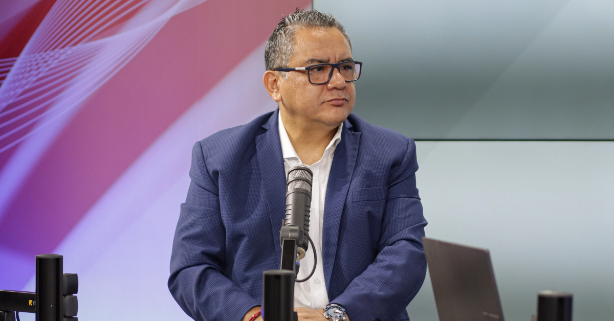 Santiváñez afirma que tendrá «una vida política mucho más activa» y presentará propuestas al Congreso en beneficio de policías y militares