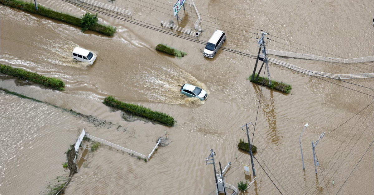 Intensas lluvias en Japón dejan 300 edificios afectados y 8 muertos