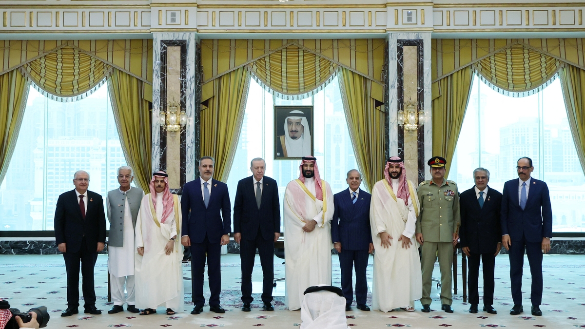 Cumbre en La Meca: Arabia Saudita, Turquía y Pakistán firmaron un pacto de defensa que puede marcar a Medio Oriente