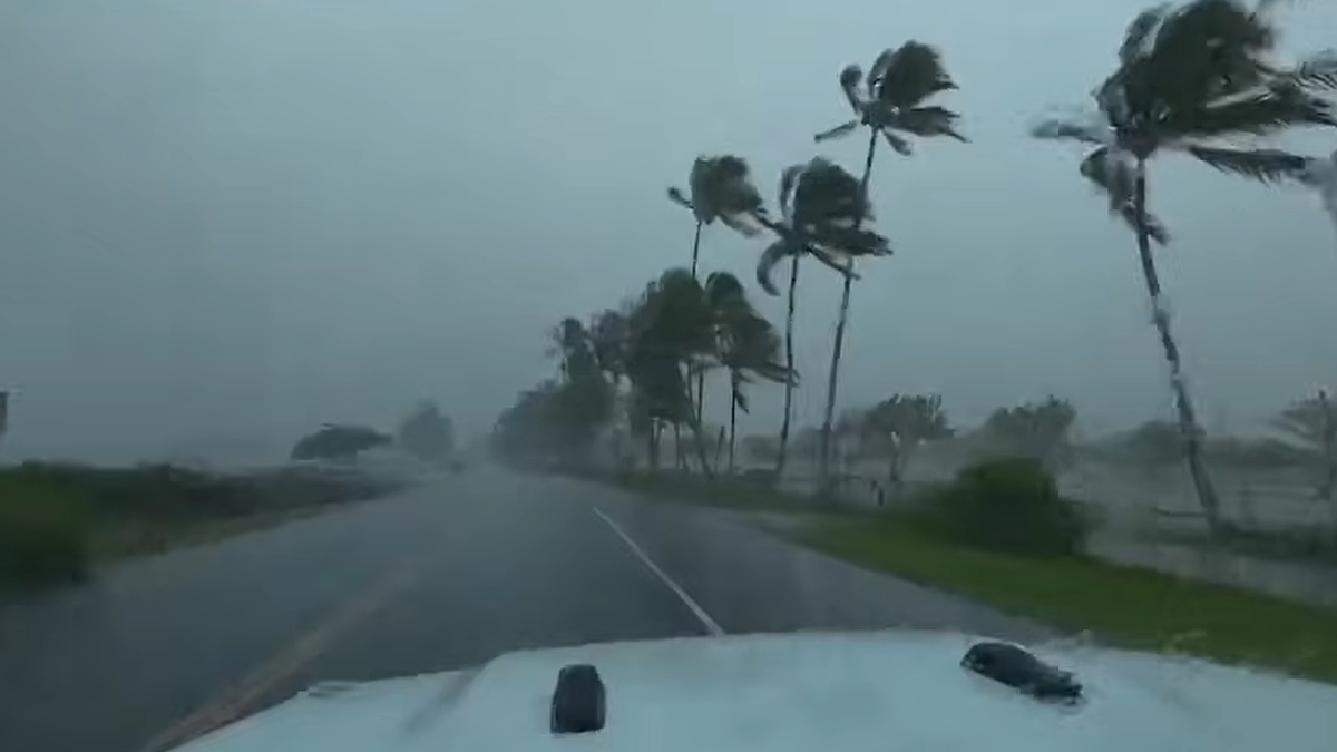 Al menos un muerto durante las primeras horas del paso del huracán Lala en Hawái