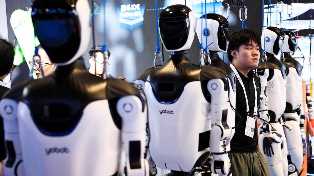 Ya es un hecho: los chatbots lograron reemplazarnos, conversan entre sí y el humano poco aparece