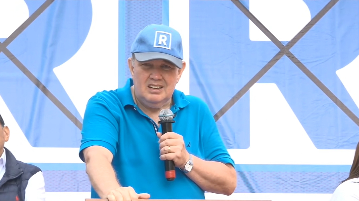 Piden al JEE excluir candidatura de Rafael López Aliaga por intento de reelección encubierta