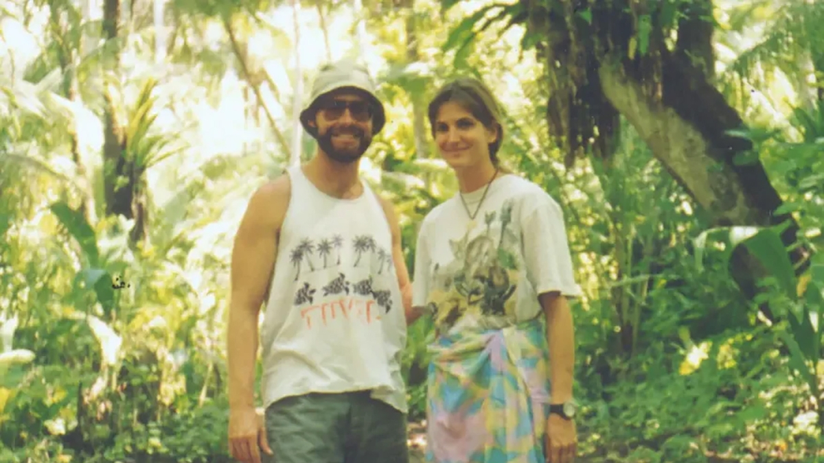 Una billetera olvidada y un mensaje desesperado: el triste final de la pareja abandonada en un mar plagado de tiburones