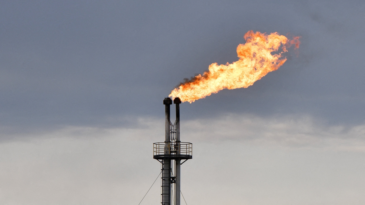 El precio del petróleo sube ante la preocupación por los planes de reapertura del estrecho de Ormuz