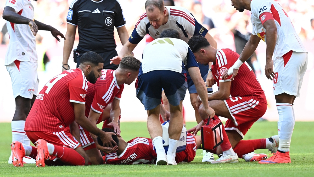 El momento en el que Jamal Musiala se desplomó tras anotar un gol para el Bayern Múnich: qué fue lo que le pasó