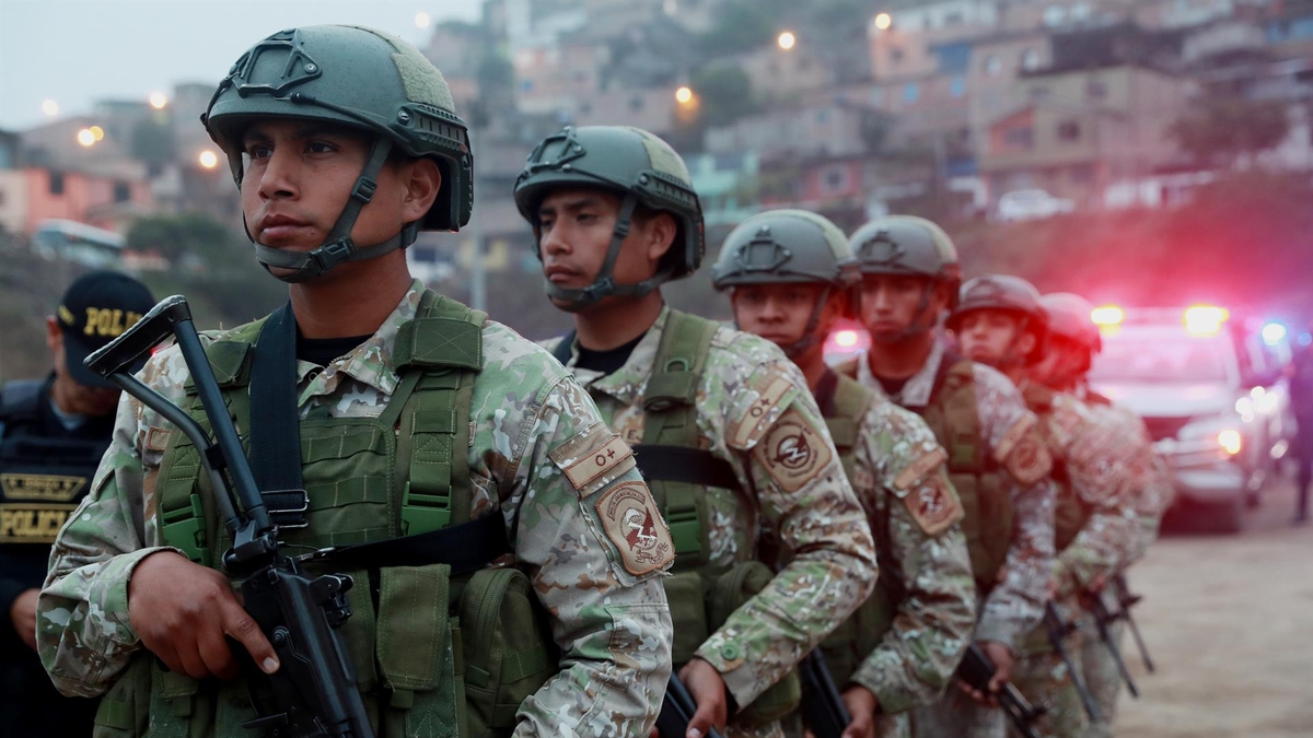 ¿Modelo Bukele en Perú? Gobierno busca etiquetar a bandas criminales como grupos hostiles para que FF.AA. las combatan