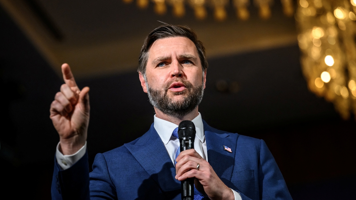 JD Vance afirmó que la baja de los precios del petróleo son la prioridad de Estados Unidos en la guerra con Irán