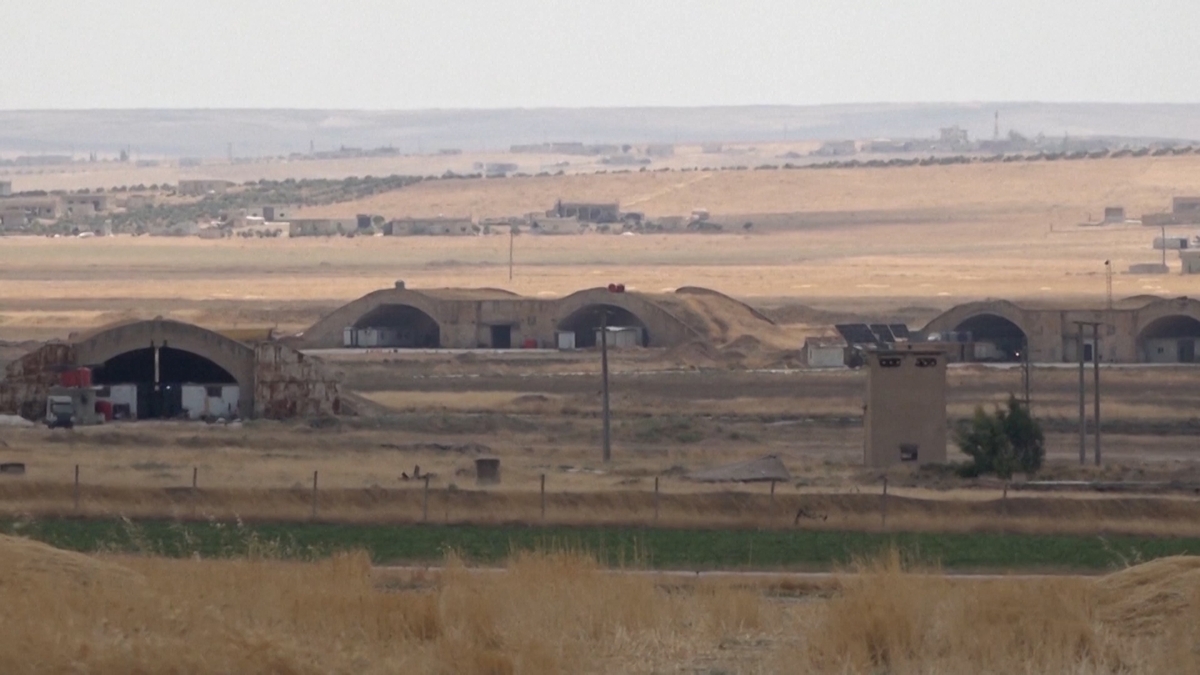 El embajador de Estados Unidos criticó el bombardeo a una base siria cerca de la frontera con Turquía