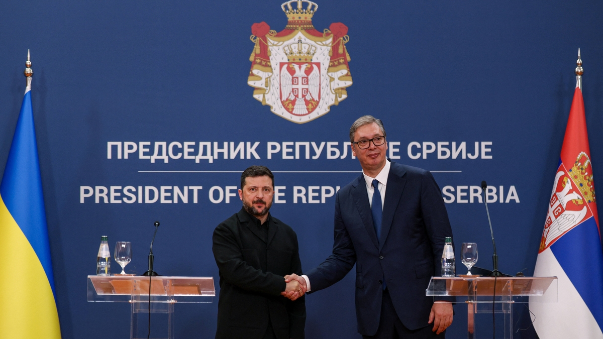 Zelensky adelantó que Ucrania afrontará el invierno “con prácticamente ninguna central termoeléctrica intacta” tras los ataques rusos