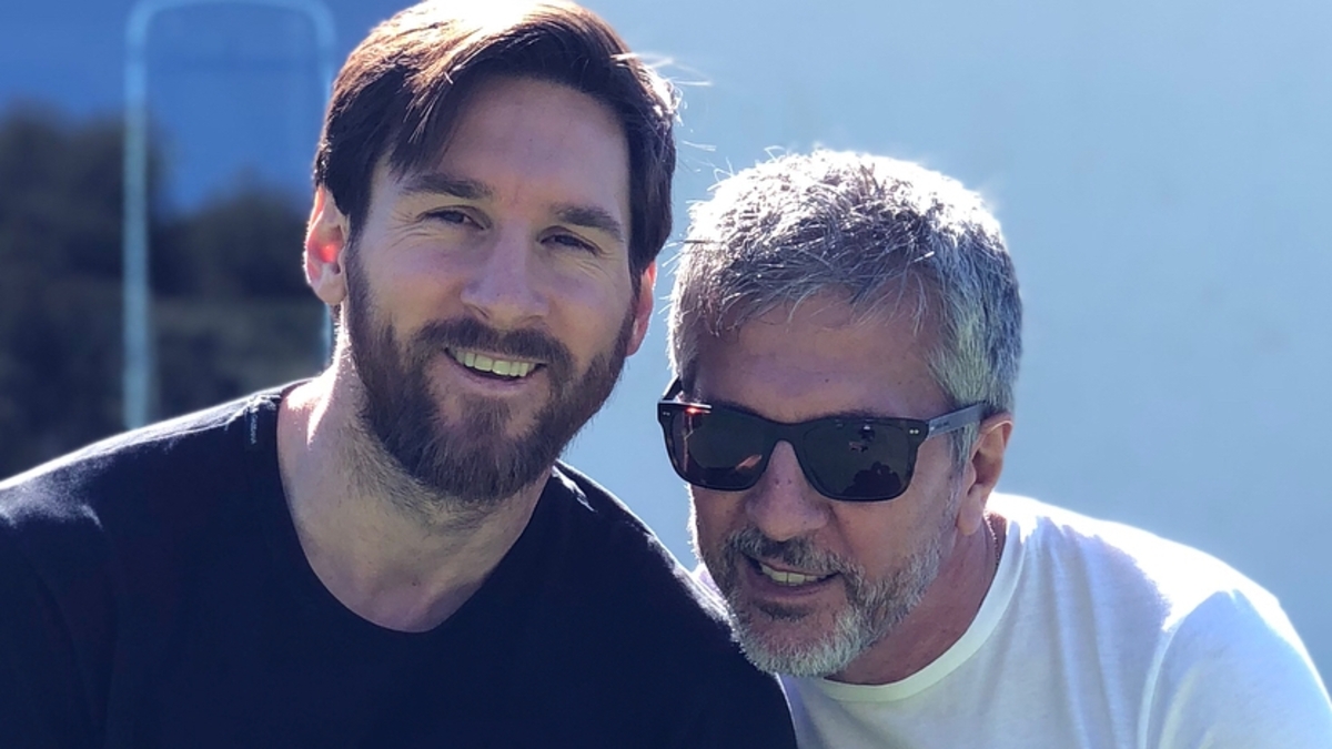 La historia de Jorge Messi, el artífice silencioso que acompañó a su hijo para que cumpla sus sueños hasta llegar a la cumbre del fútbol mundial