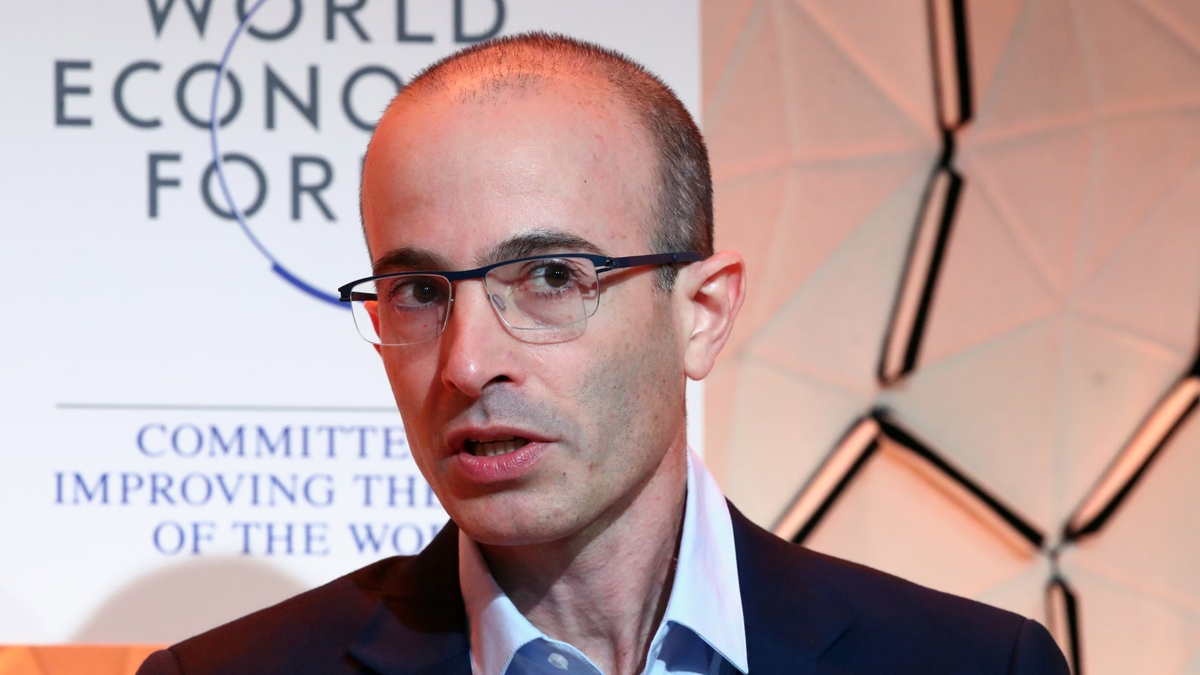Yuval Noah Harari advirtió que la IA será cada vez más capaz de manipular a las personas: “Tenemos que resistir ahora”