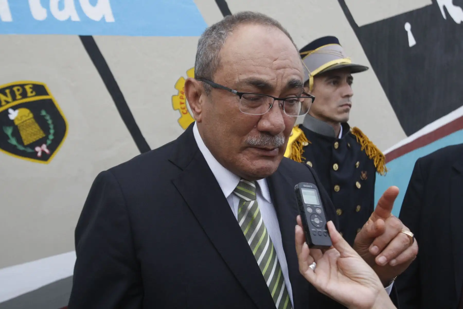 Plan escolar apunta a convertir la educación en política de Estado