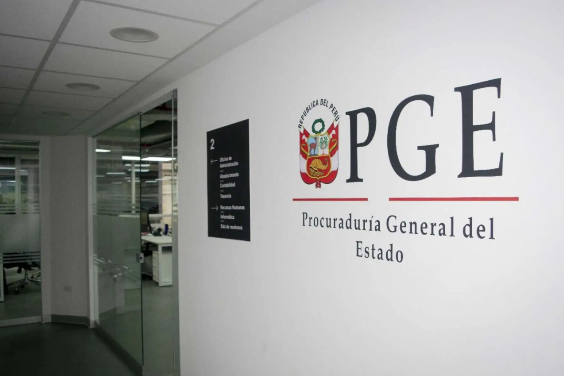 Convocan a concurso para designación de procuradores públicos y procuradores adjuntos
