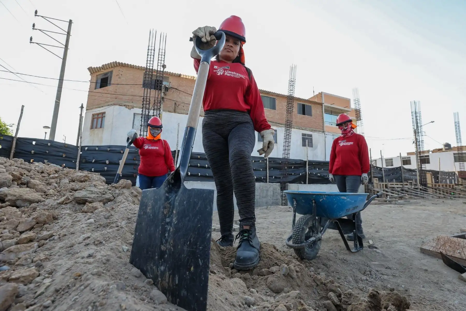 Programa Llamkasun Perú transfiere S/ 2.2 millones a organismos ejecutores