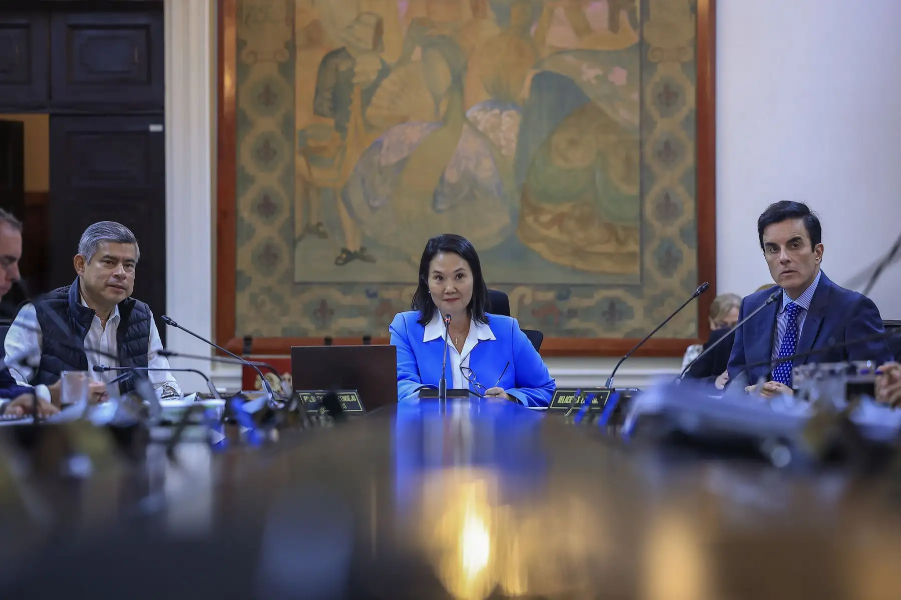 Presidenta Keiko Fujimori lidera sesión de Consejo de Ministros en Palacio de Gobierno