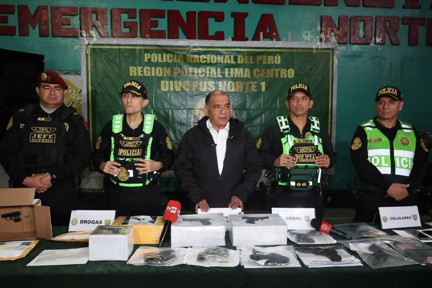 Ministro Astudillo: “El compromiso del Gobierno es recuperar el orden en las calles”