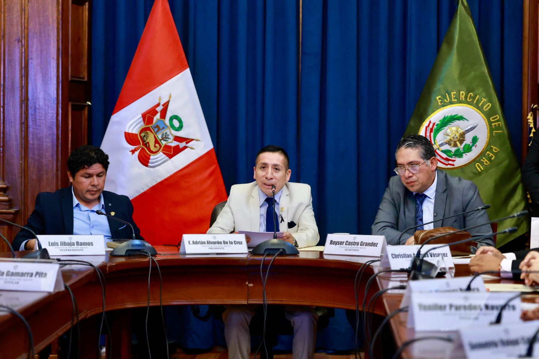 Diputados: Comisión de Desarrollo Agrario aprueba informe que delega facultades