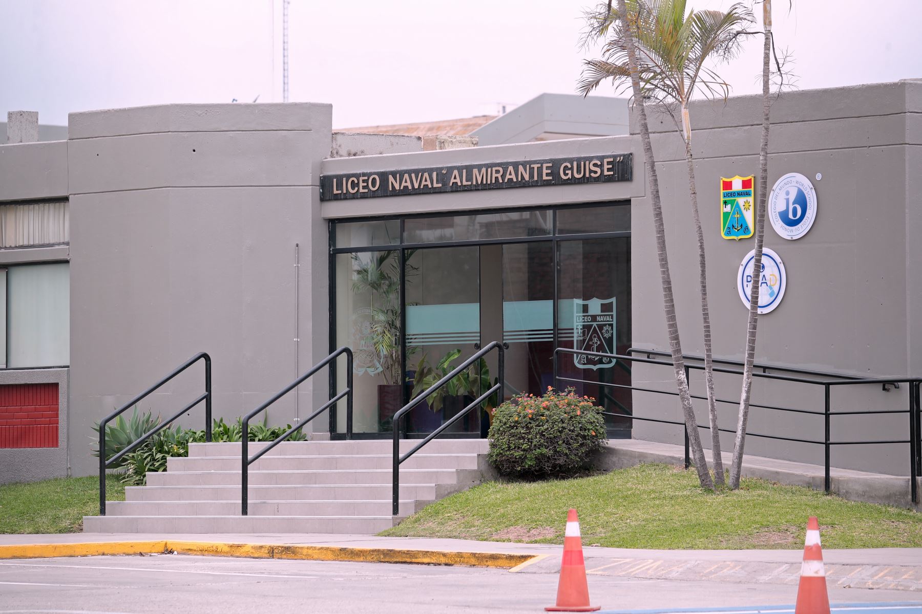 Caso Liceo Naval: pedirán la detención preliminar de 3 adultos que viajaban con escolares