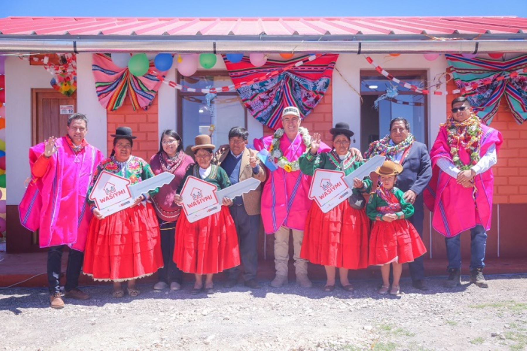 Más de 200 familias de Puno reciben viviendas Wasiymi para protegerse de las heladas