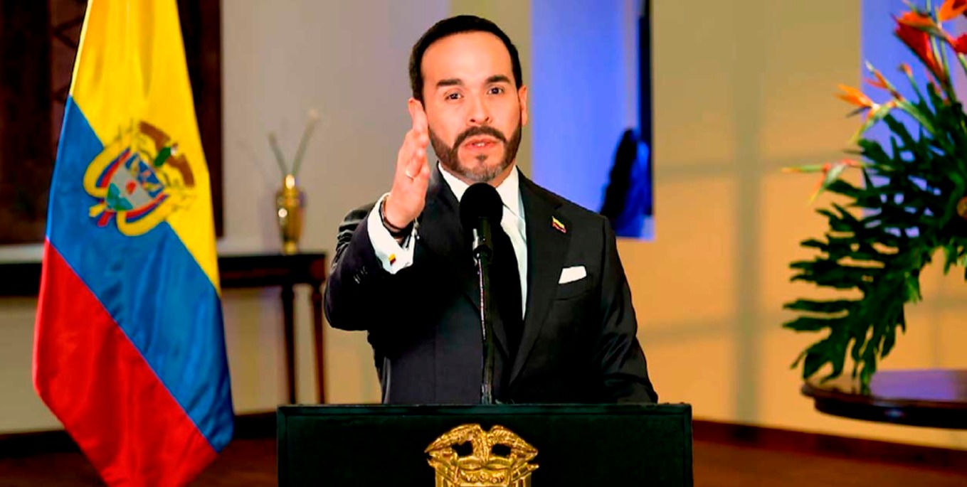 De la Espriella levanta suspensión del porte de armas en Colombia: qué cambia y quiénes podrán usarlas