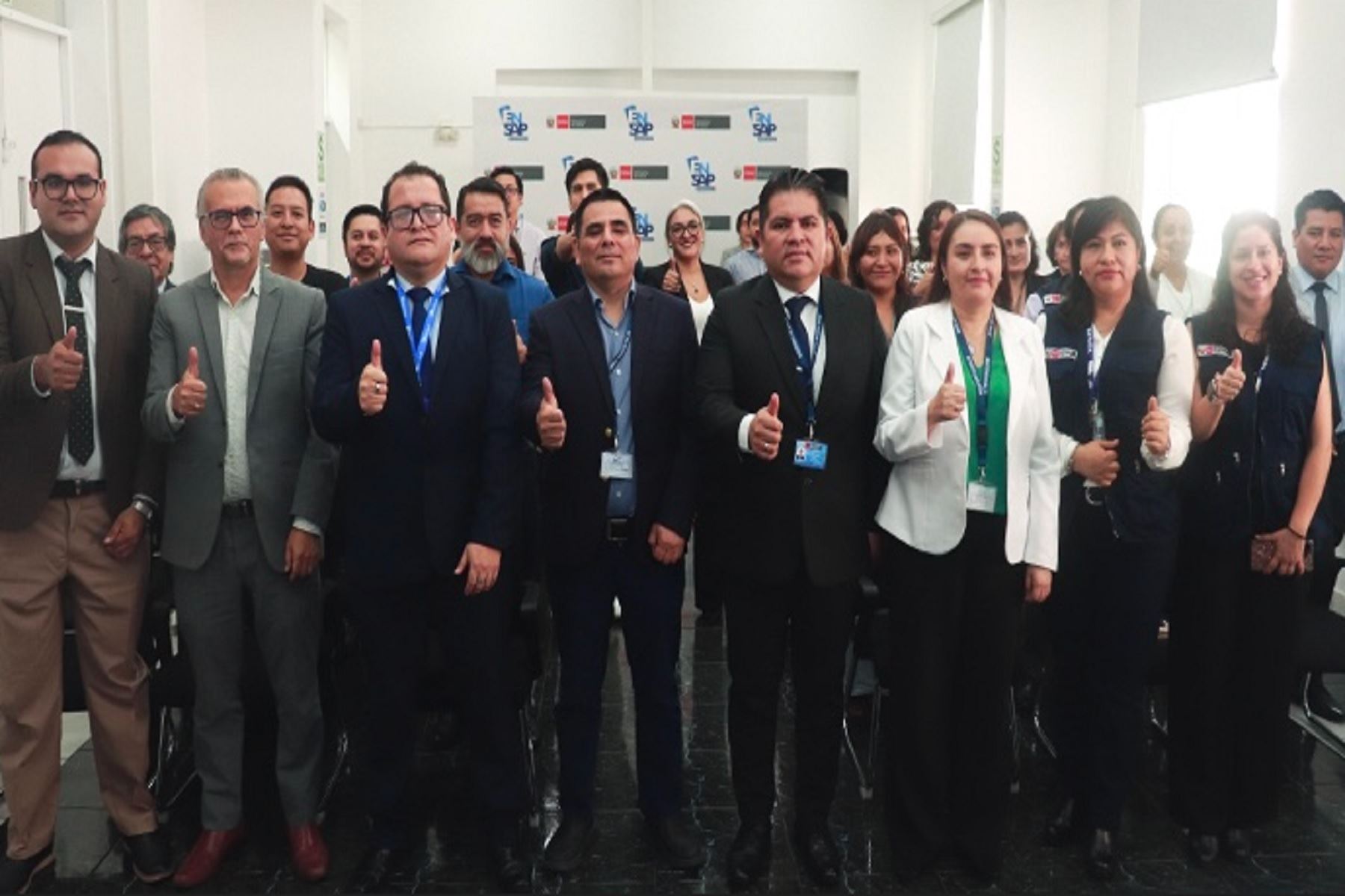 Más de 2,000 profesionales se especializan en Telesalud para atender a distancia