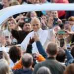 El papa León XIV no necesitará tratamiento adicional tras la operación para extirparle un adenocarcinoma del pulmón