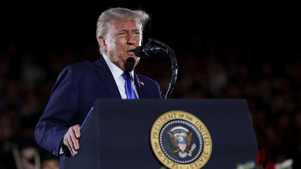 Trump prometió USD 5.000 a los adultos de EEUU si los republicanos ganan las elecciones de medio término
